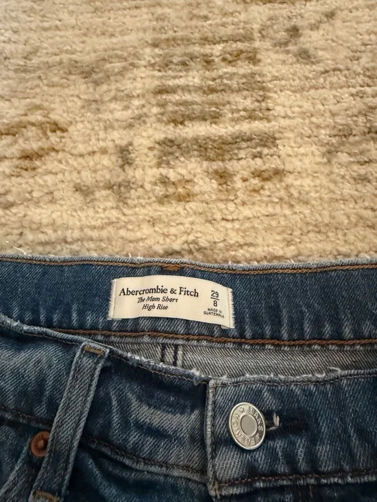 Abercrombie & Fitch Distressed Blue Denim Mom Shorts High Rise - Picture 3 of 3